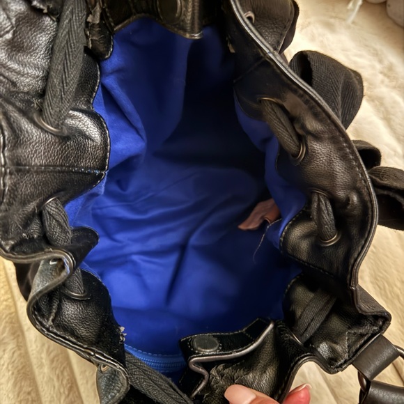 Juicy Couture Black Shoulder Bag with Crown Embroidery - Picture 8 of 9